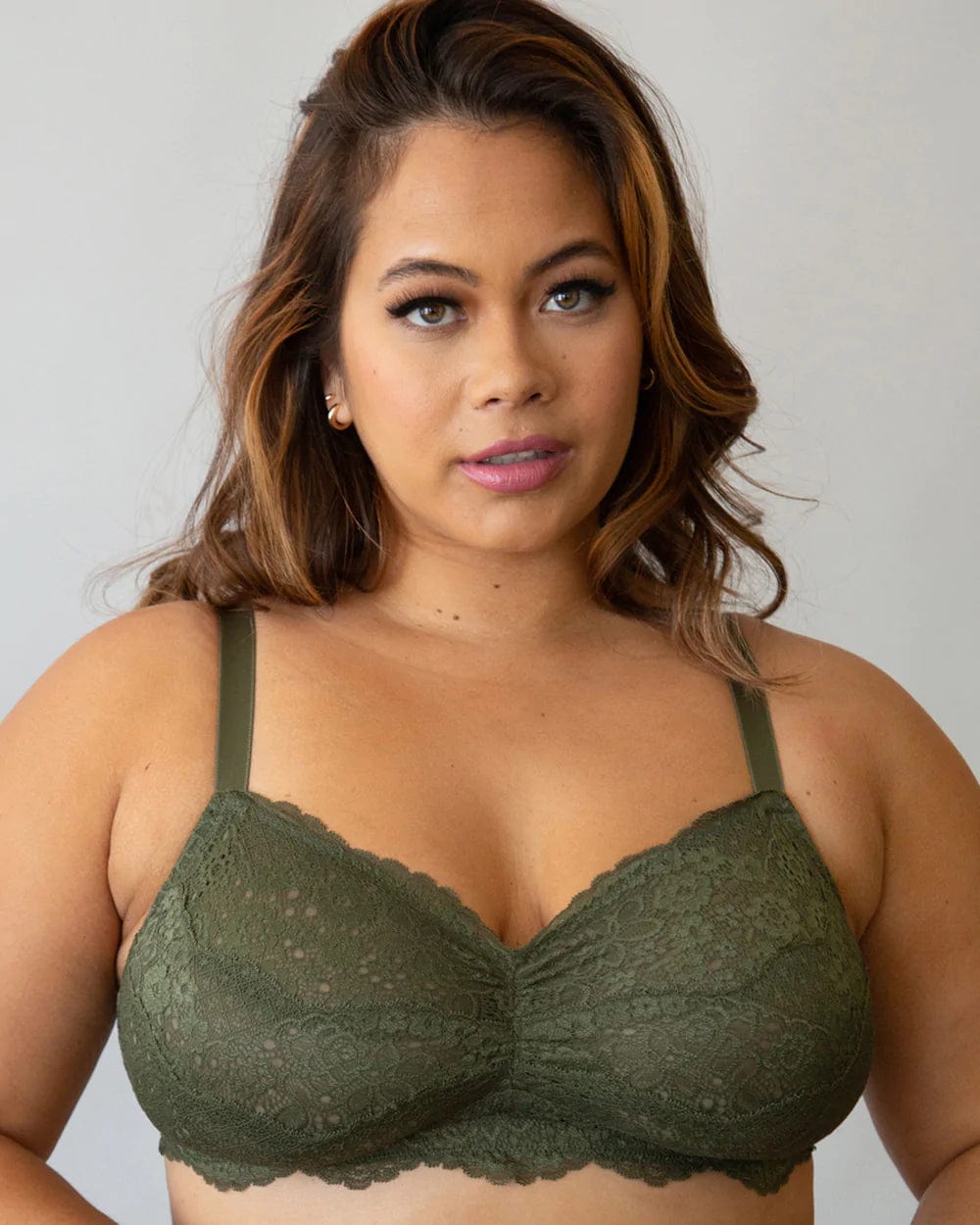 Curvy Couture Bralette Olive Night / 2X Luxe Lace Wireless Bralette - Olive Night